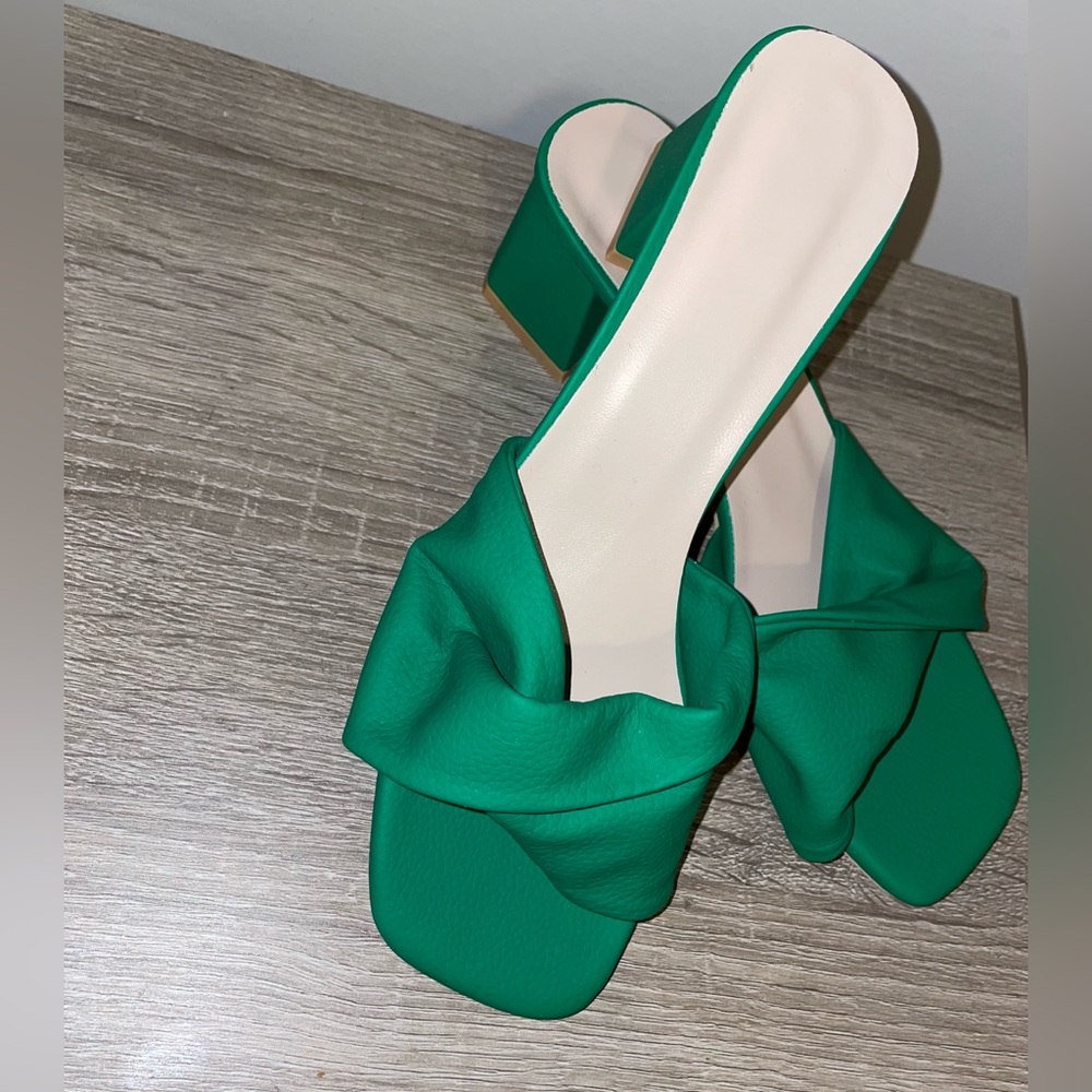 Green - Block heeled Sandals